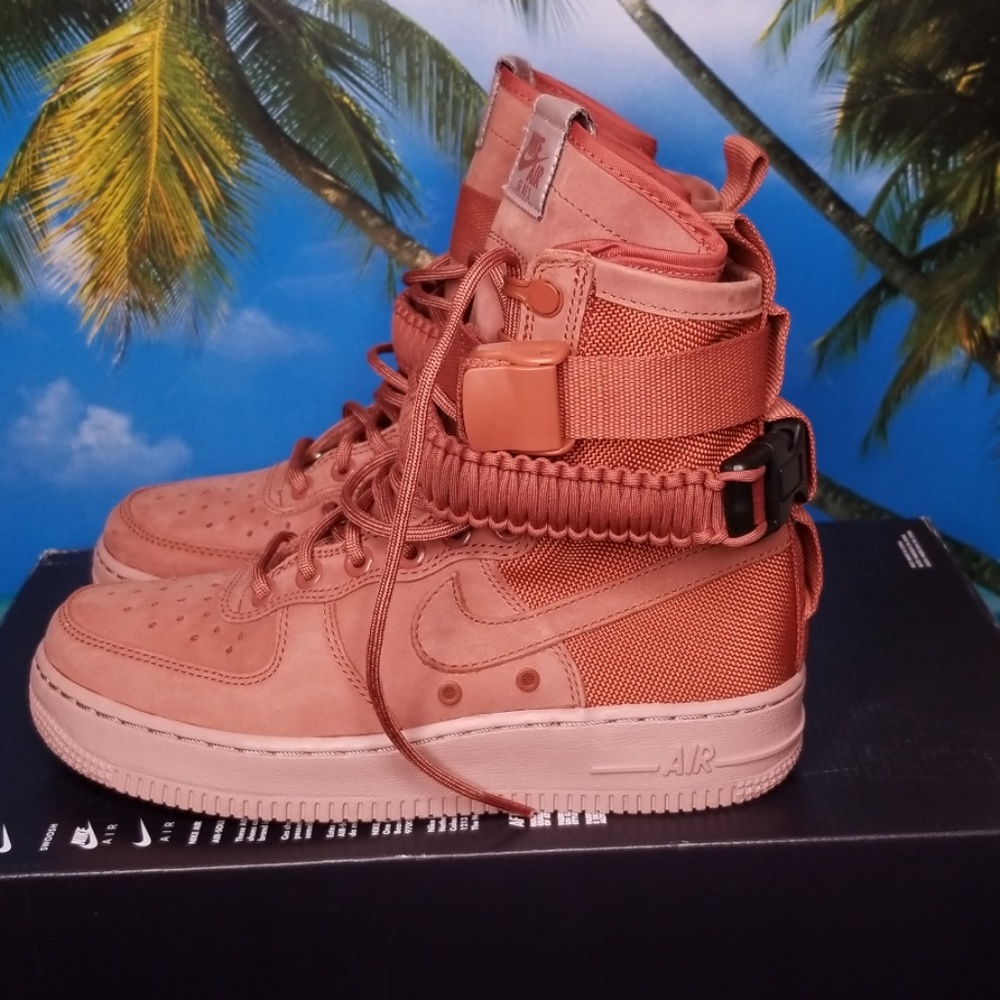 NWOB  Nike Air SF AF1
